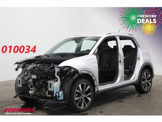 Unfallwagen Volkswagen T-Cross 1.0 TSI R-Line DSG Teilediebstahl ACC Virtual Clima Camera SHZ 20.232 km! 2024/11