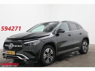 škoda osobní automobily Mercedes GLA 250 e Star Edition LED ACC Navi Clima Camera SHZ 19.826 km! 2023/12