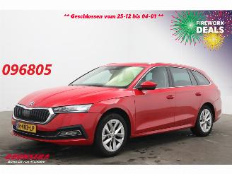 škoda osobní automobily Skoda Octavia Combi 1.0 e-TSI DSG Style Pano LED ACC Navi Camera SHZ AHK 2022/10