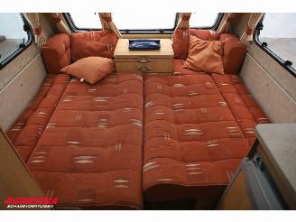 Swift  Charisma 220 BY 2006 Oven picture 11