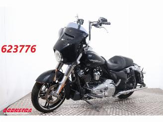 krockskadad bil motor Harley-Davidson  FLHX Street Glide LED Cruise Radio 2017/1
