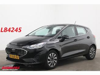 Schadeauto Ford Fiesta 1.0 EcoBoost Hybrid Titanium Navi Clima Cruise PDC 2022/4