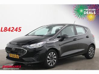 damaged passenger cars Ford Fiesta 1.0 EcoBoost Hybrid Titanium Navi Clima Cruise PDC 2022/4