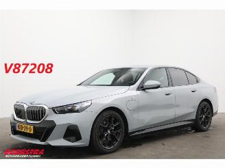 Schadeauto BMW 5-serie 530e M-Sport ACC H/K Leder Camera SHZ 2025/8