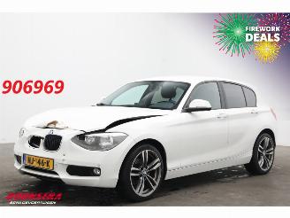 Vaurioauto  passenger cars BMW 1-serie 116i 5-DRS Navi Bluetooth Airco PDC SHZ 2014/9