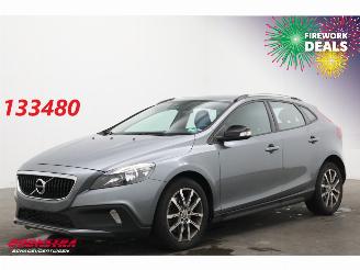 Ocazii autoturisme Volvo V-40 Cross Country 2.0 D2 Aut. Kinetic Navi Airco Cruise 2017/3