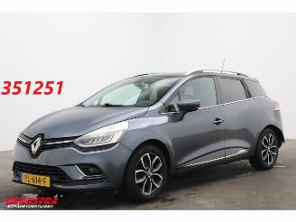 Voiture accidenté Renault Clio Grandtour Estate 0.9 TCe Intens LED Navi Clima Cruise PDC AHK 109.478 km! 2016/10