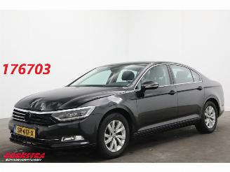 krockskadad bil auto Volkswagen Passat 1.4 TSI DSG Comfortline LED ACC Navi Clima PDC 151.000 km! 2018/6