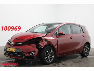 Voiture accidenté Toyota Verso 1.8 VVT-i Volcano Edition Navi Clima Cruise Camera PDC 2017/3