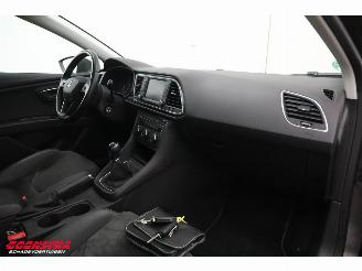 Seat Leon 1.6 TDI Style LED Pano Navi Clima Cruise PDC AHK picture 13