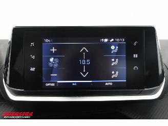 Peugeot 208 1.2 PureTech Allure Navi Clima Cruise PDC picture 20