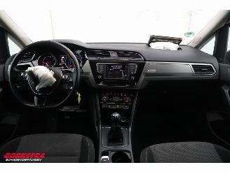 Volkswagen Touran 1.6 TDI VAN Navi Clima Cruise SHZ PDC AHK 143.757 km! picture 16
