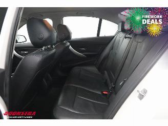 BMW 3-serie 320i EDE Leder Xenon Navi Clima Cruise PDC picture 14