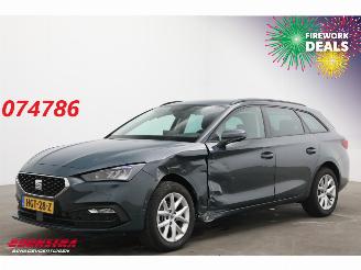 Vaurioauto  passenger cars Seat Leon Sportstourer 1.5 eTSI Style Aut. LED ACC Navi Clima Camera 16.633 km! 2025/3