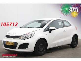 Auto incidentate Kia Rio 1.2 CVVT 3-DRS 127.105 km! 2012/6