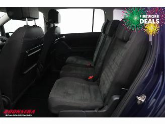 Volkswagen Touran 1.6 TDI DSG Business R LED ACC ErgoComf. Navi SHZ Camera AHK picture 9
