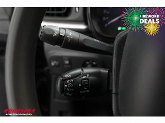 Citroën C3 1.2 PureTech You Airco Cruise SHZ 32.692 km! picture 19