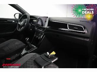 Volkswagen T-Roc 1.0 TSI R-Line LED ACC Airco LRHZ SHZ 17.647 km! picture 8