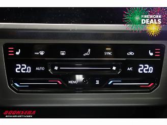 Volkswagen Passat Variant 2.0 TDI DSG Business Navi Clima Cruise Camera SHZ AHK 40.799 km! picture 27