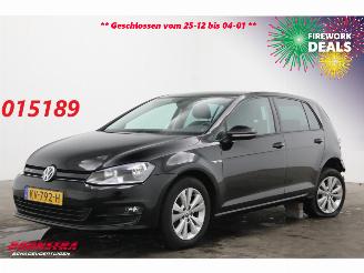 škoda osobní automobily Volkswagen Golf 1.0 TSI Comfortline Navi Clima Cruise Camera PDC AHK 74.205 km! 2017/1