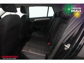 Volkswagen Golf 1.0 TSI Comfortline Navi Clima Cruise Camera PDC AHK 74.205 km! picture 15