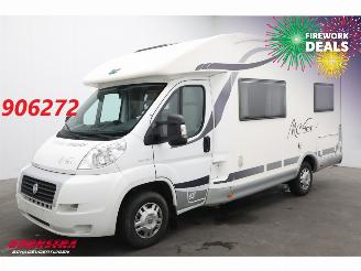 Käytettyjen campers Mc Louis  P700 2.3 MJ Solar Fietsendrager Frans Bed Hefbed Schotel 2012/1