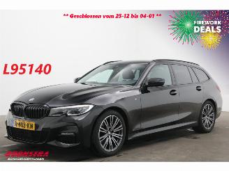 uszkodzony samochody osobowe BMW 3-serie Touring 318i M-Sport LED Leder Navi Clima Cruise Camera SHZ 2021/11