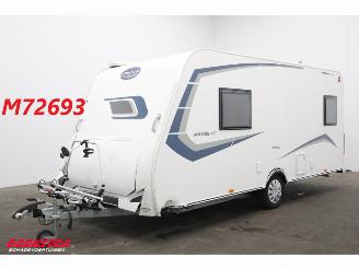 krockskadad bil caravan Caravelair  Antares 470 Luifel Fietsendragers Single Beds BT 2021 2021/3