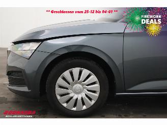 Skoda Scala 1.0 TSI Active Bluetooth Airco Cruise 76.201 km! picture 12