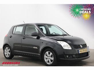 Suzuki Swift 1.3 Shogun 5-DRS Airco Bluetooth 109.026 km! picture 2