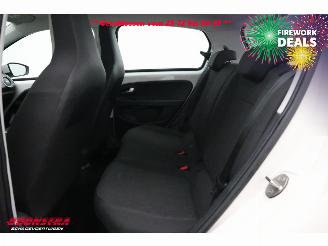 Volkswagen Up! 1.0 BMT move up! Airco Bluetooth 49.259 km! picture 16