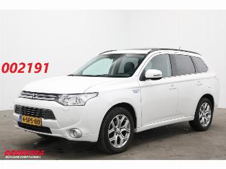 Vaurioauto  passenger cars Mitsubishi Outlander 2.0 PHEV Instyle 4WD Schuifdak Leder Cruise Camera SHZ AHK 2013/11
