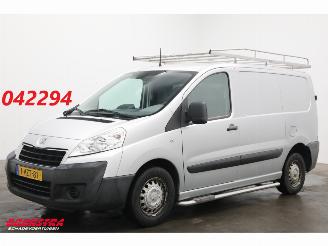 krockskadad bil bedrijf Peugeot Expert 227 1.6 HDI L1H1 Profit+ Airco AHK 2013/5