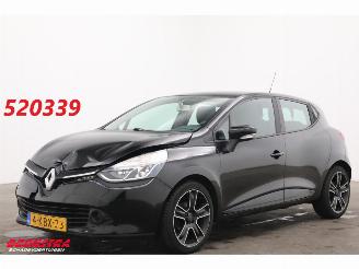 Voiture accidenté Renault Clio 0.9 TCe Expression Navi Airco Cruise 144.073 km! 2013/3