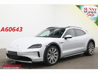 Vaurioauto  passenger cars Porsche Taycan 4 105 kWh Pano PDLS+ Bose Sport Chrono ACC Memory Ventilatie 360° 2024/10