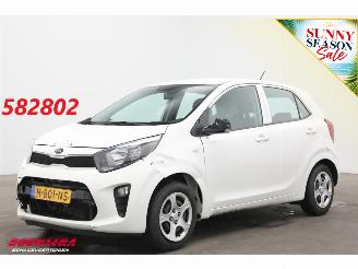 Damaged car Kia Picanto 1.0 CVVT ComfortLine Airco Bluetooth 71.638 km! 2020/3