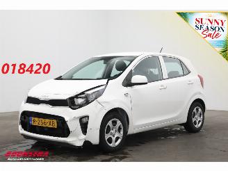 Vaurioauto  passenger cars Kia Picanto 1.0 DPi ComfortLine Airco Cruise DAB Bluetooth 2022/12