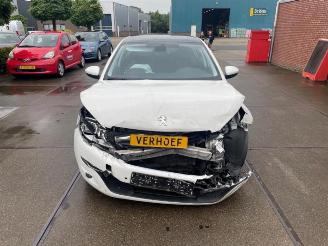 Auto da rottamare Peugeot 308 308 (L3/L8/LB/LH/LP), Hatchback 5-drs, 2013 / 2021 1.6 16V THP 2014/7