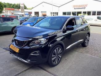 Coche siniestrado Peugeot 3008 3008 II (M4/MC/MJ/MR), MPV, 2016 1.2 12V e-THP PureTech 130 2019/7
