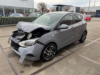 Vrakbiler auto Hyundai I-10 i10 (B5), Hatchback, 2013 / 2019 1.0 Bi-Fuel 2014/9