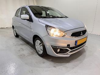 uszkodzony samochody osobowe Mitsubishi Space-star 1.0 Mivec Cool+ Airco 2019/2