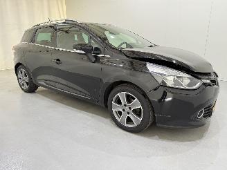 Vaurioauto  passenger cars Renault Clio Estate 1.5 dCi Night&Day Navi 2015/8