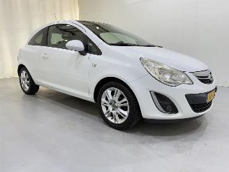 uszkodzony samochody osobowe Opel Corsa 1.2 Bi-fuel Color Edition 2012/3
