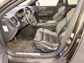 Volvo V-60 2.0 T8 Recharge PHEV R Design AWD picture 23