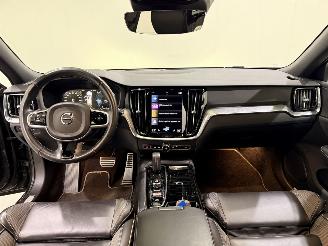 Volvo V-60 2.0 T8 Recharge PHEV R Design AWD picture 19