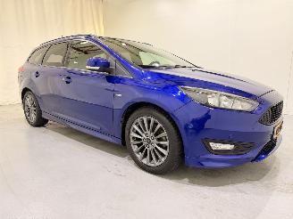 skadebil auto Ford Focus Wagon 1.5 ST-Line Navi/Clima 2017/5
