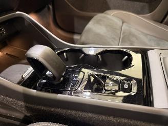 Volvo XC40 T2 Plus Dark Aut8 picture 18