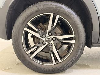 Volvo XC40 T2 Plus Dark Aut8 picture 29