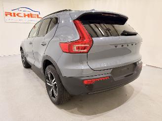 Volvo XC40 T2 Plus Dark Aut8 picture 19