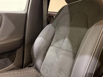 Volvo XC40 T2 Plus Dark Aut8 picture 37